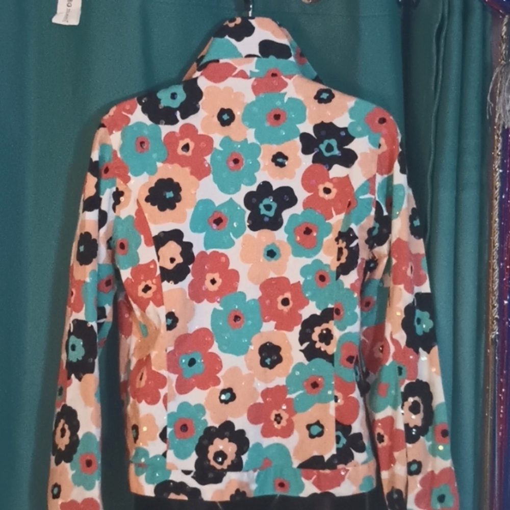 Women's jacket - Picture 2 of 3